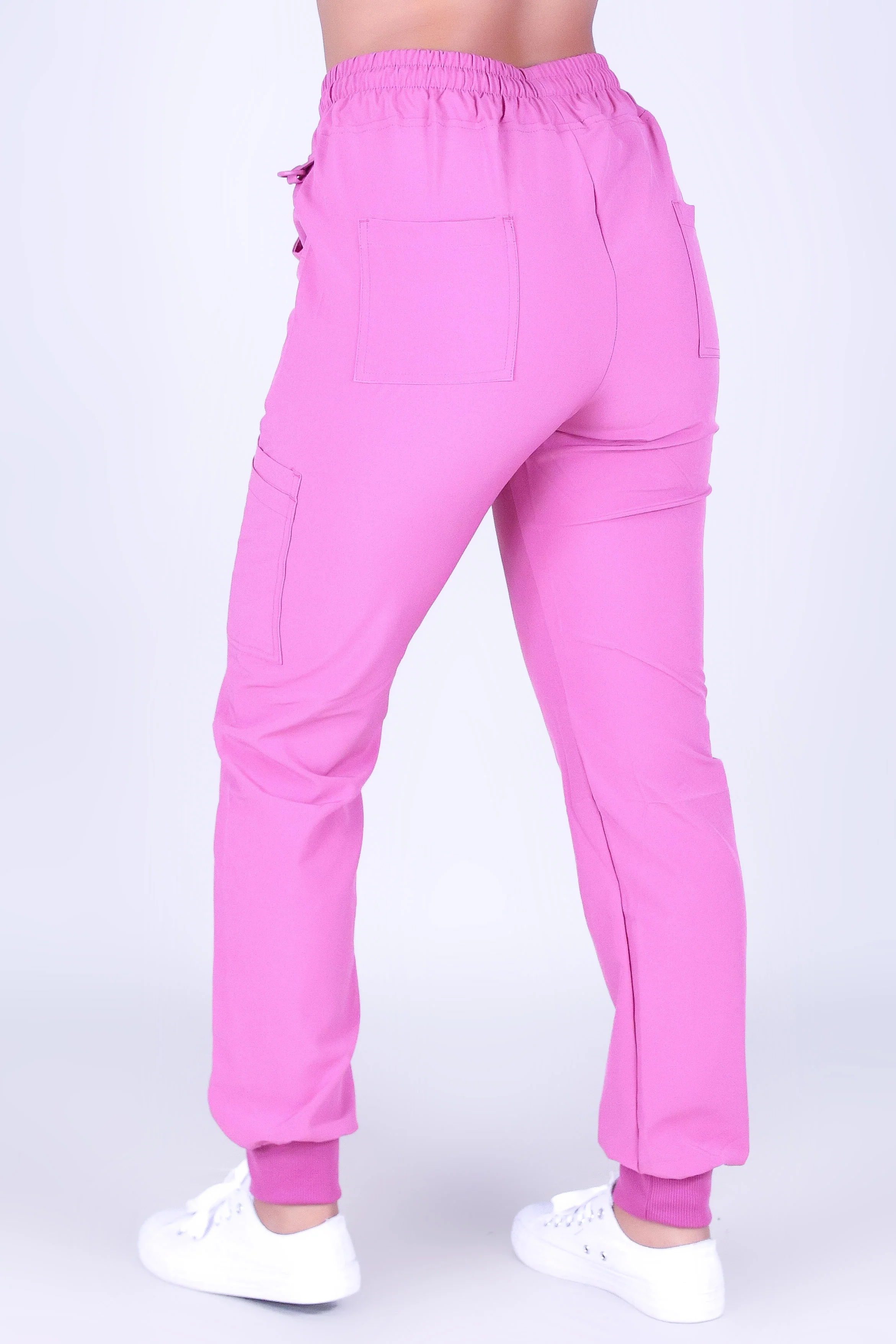 BE PATIENT WITH ME SCRUB PANTS - Image 3