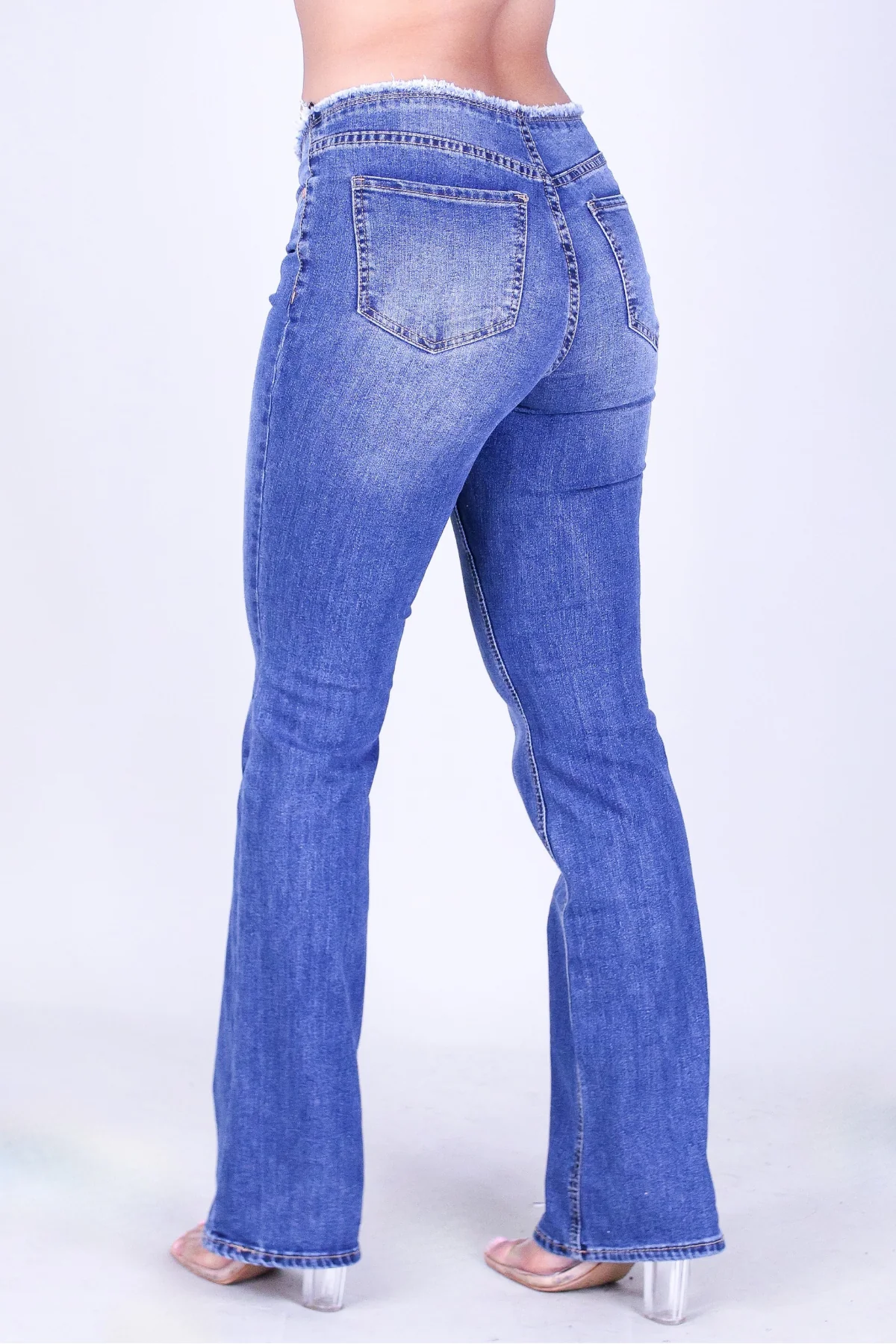 PRETTY FLOW LOW RISE BOOT CUT JEANS - Image 3