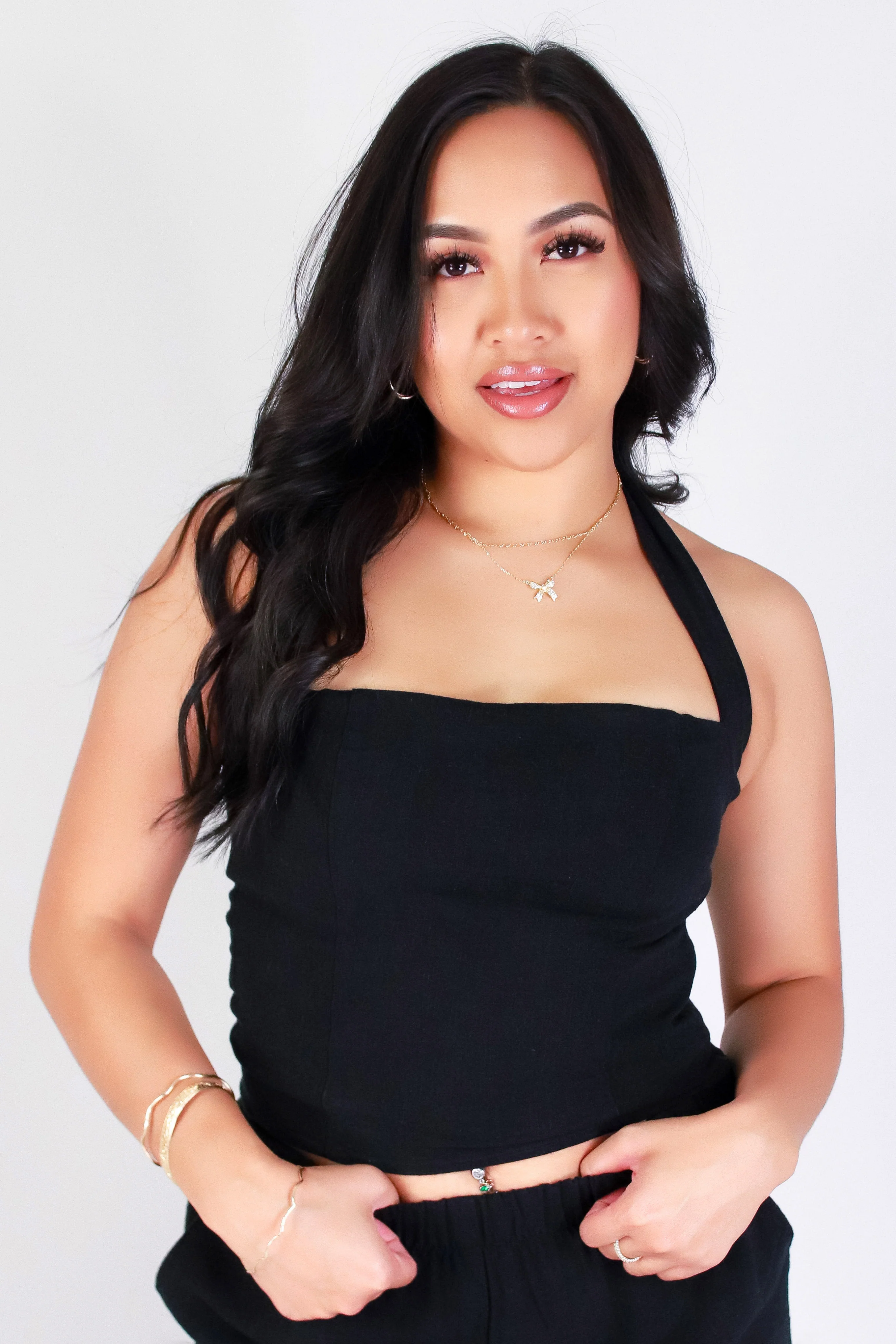 TIED IN STYLE HALTER TOP