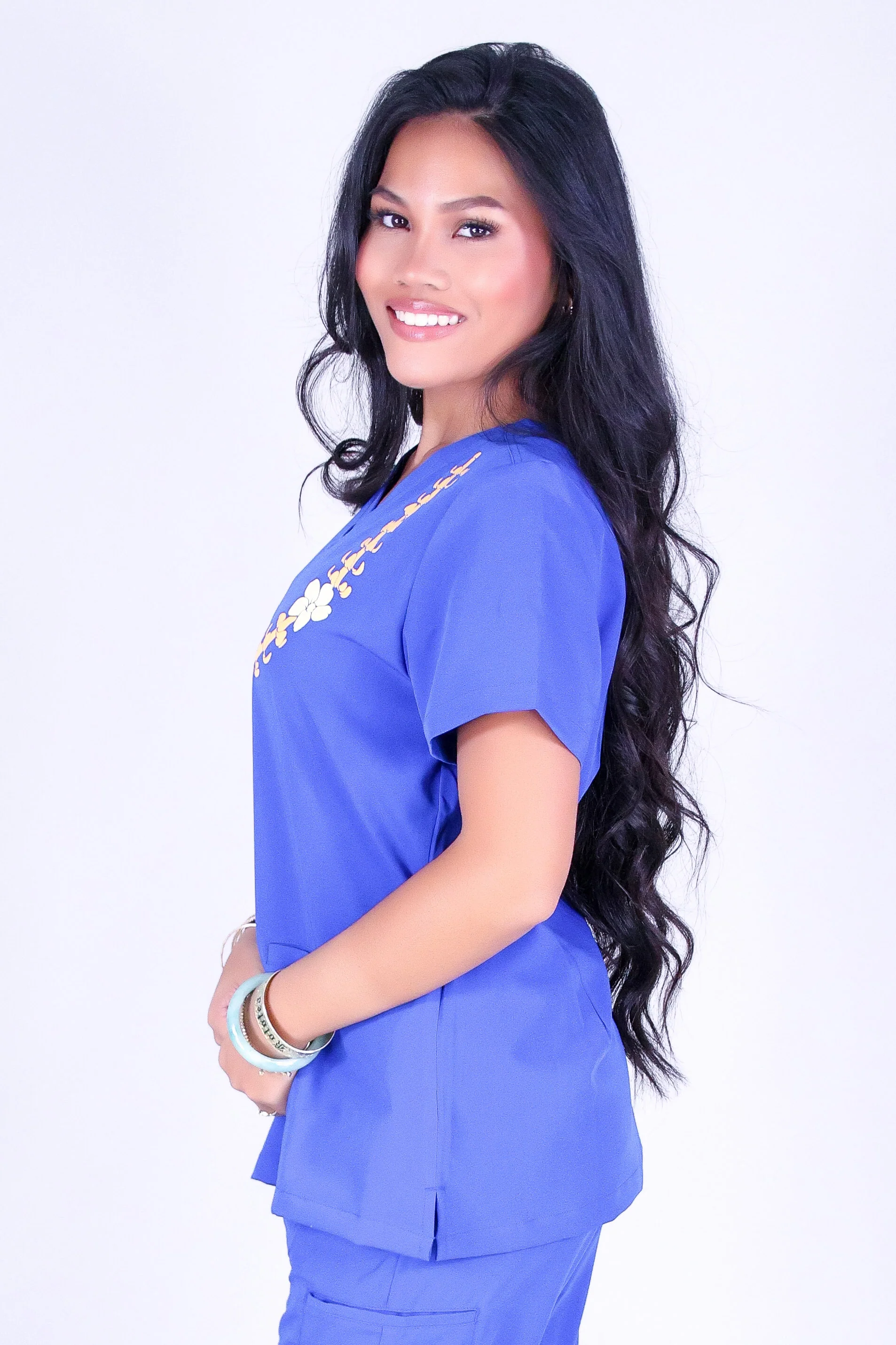 PUAKENIKENI SCRUB TOP - Image 3