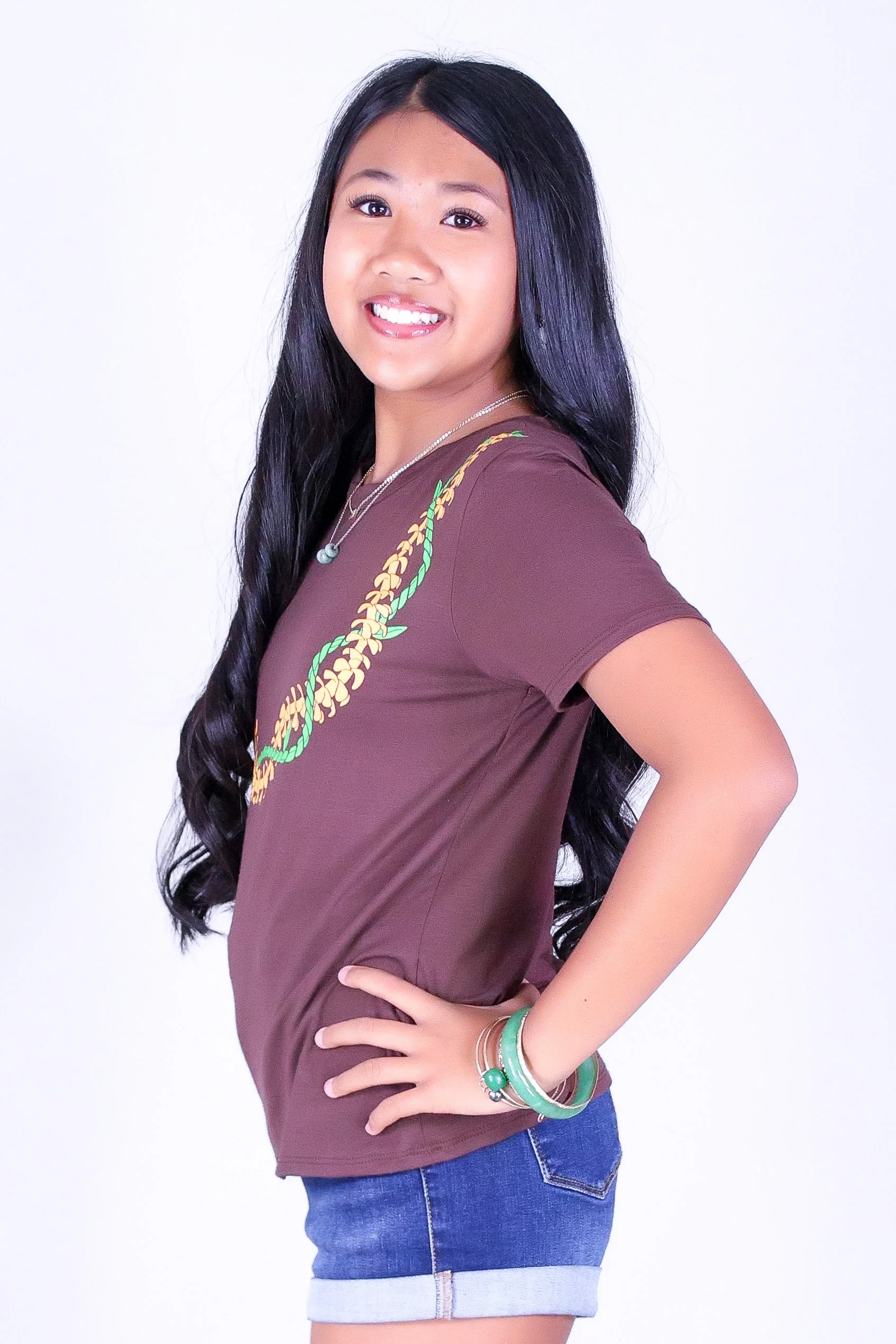 PUAKENIKENI TI LEAF LEI TEE | KIDS SIZES 2-16 - Image 3