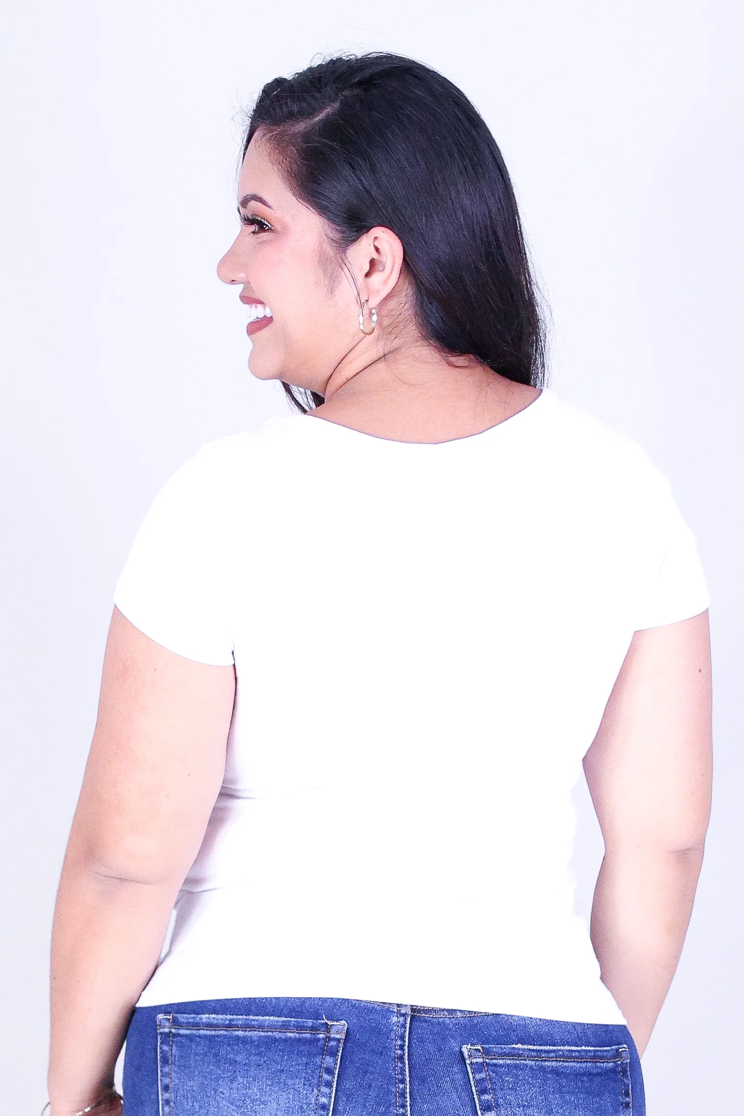 PRETTY ESSENTIAL TEE - Image 4