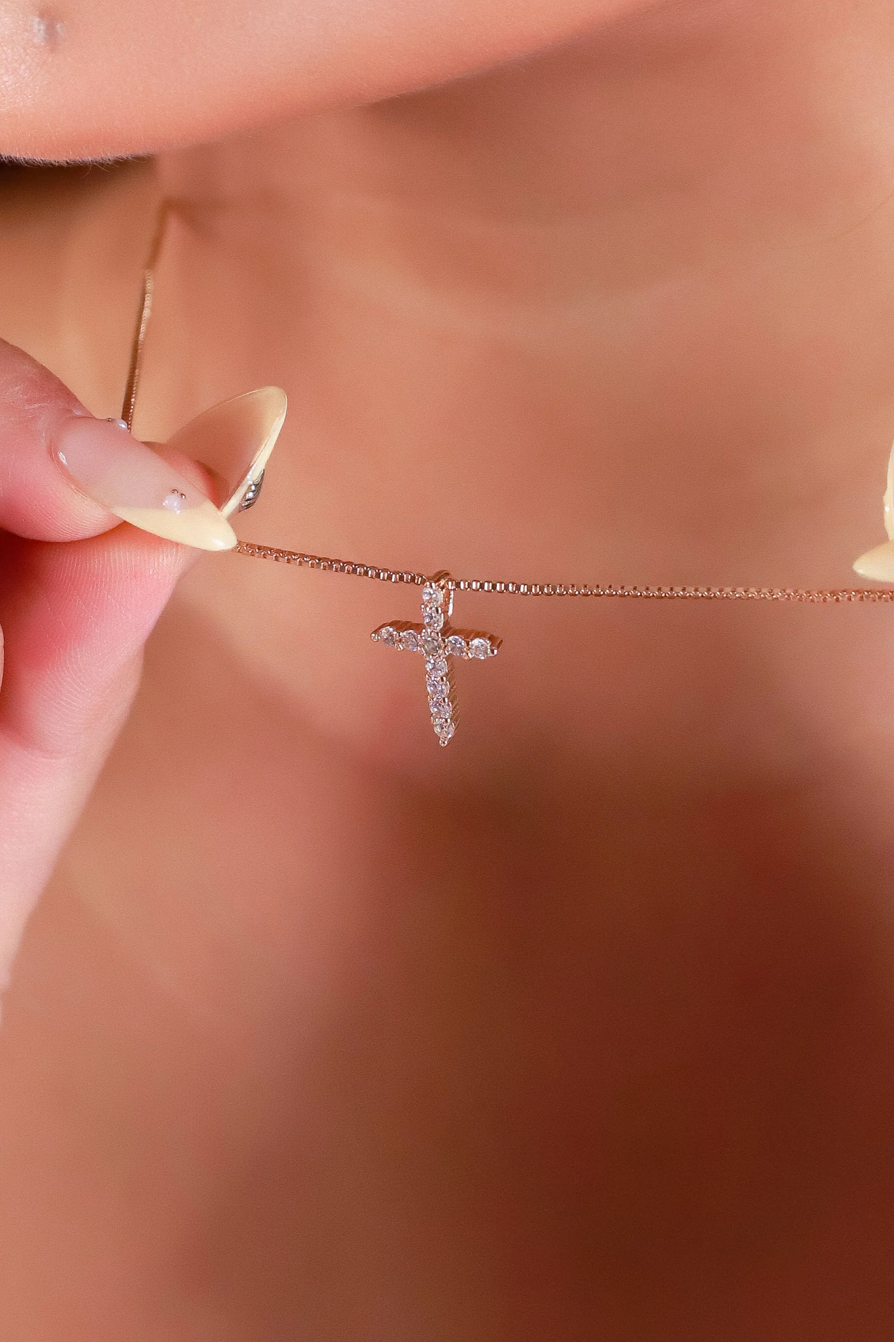 RADIANT CROSS NECKLACE - Image 3