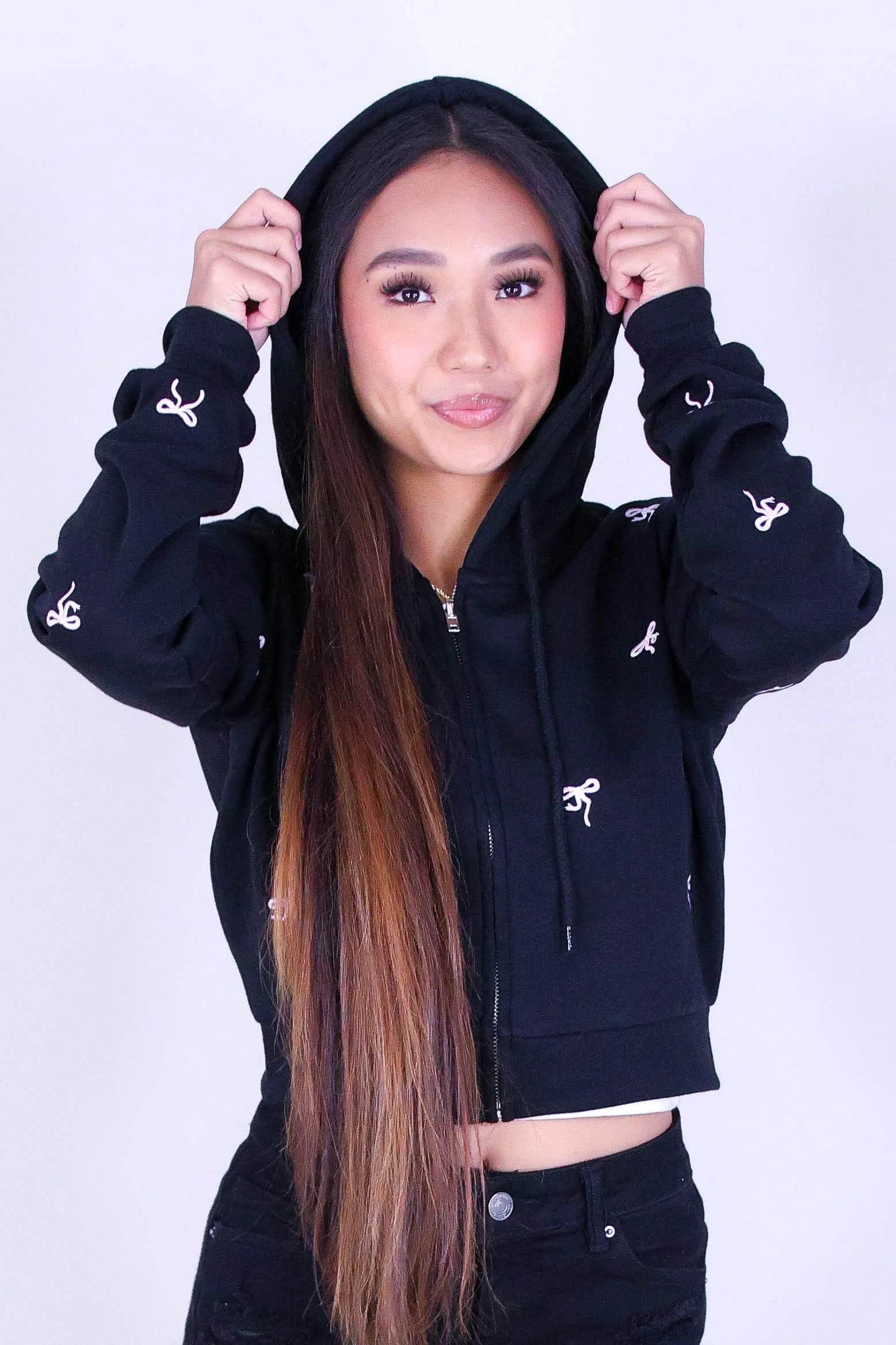 BOW EMBROIDERED CROPPED ZIP HOODIE - Image 5