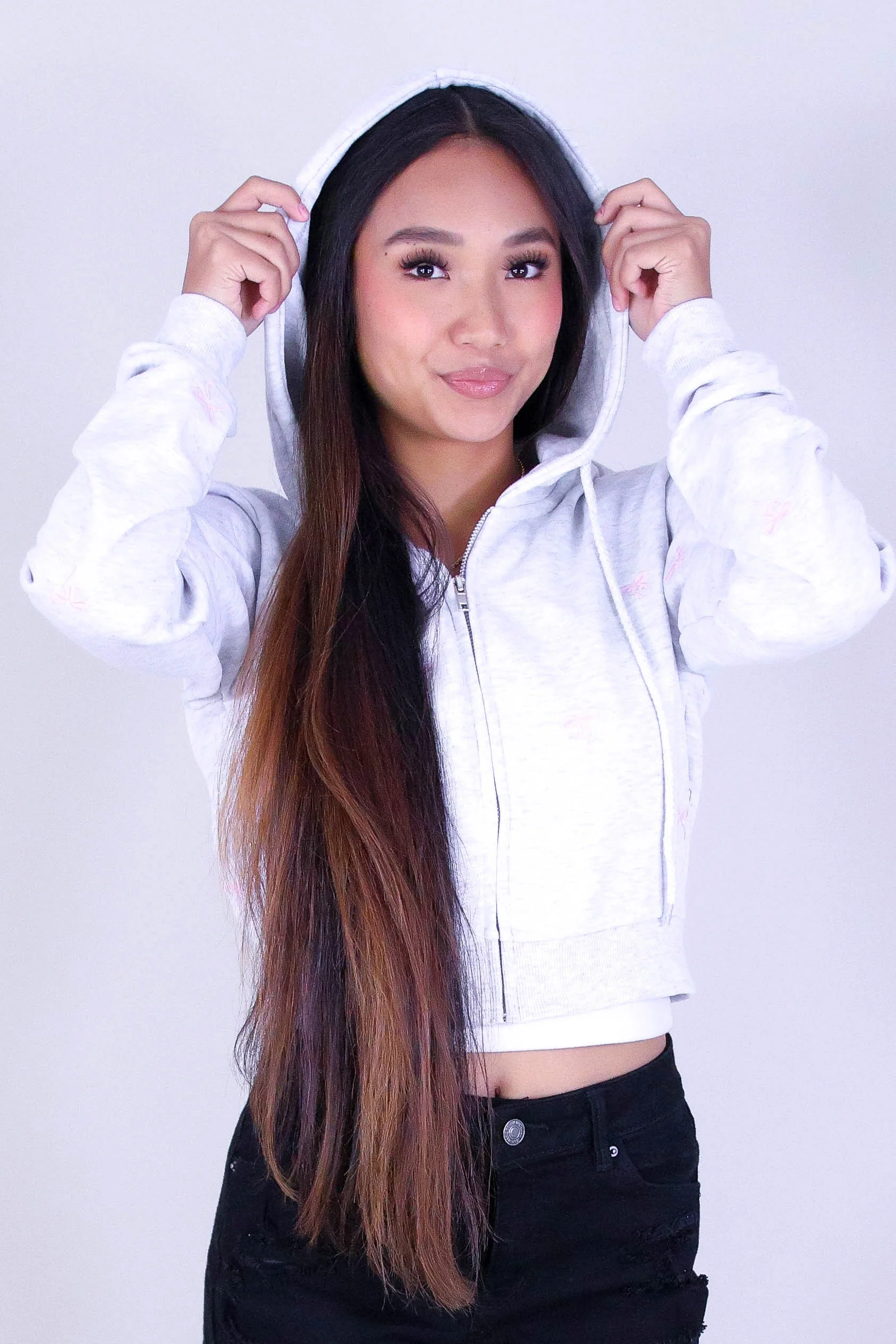 BOW EMBROIDERED CROPPED ZIP HOODIE - Image 5